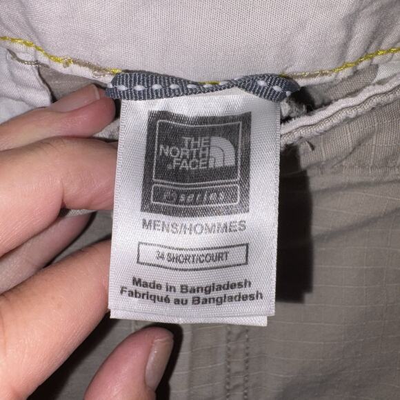 The North Face Pants Mens Khaki Cargo Size 34 Short EUC - Picture 8 of 12